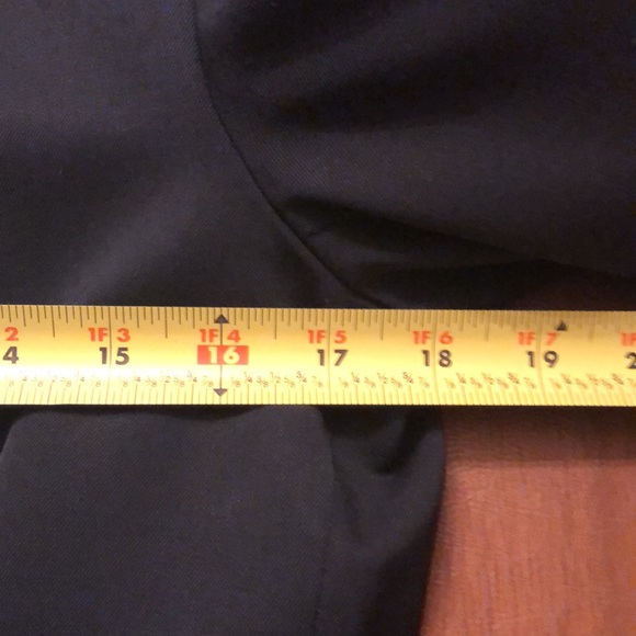 Cynthia Munro Hadfield’s LTD Equestrian Riding Jacket - Picture 11 of 15